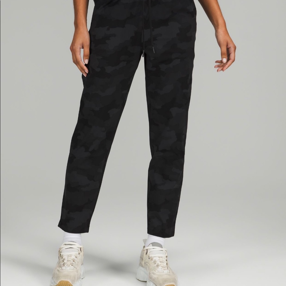 Lululemon stretch hi-rise pant 7/8 18 heritage camo
